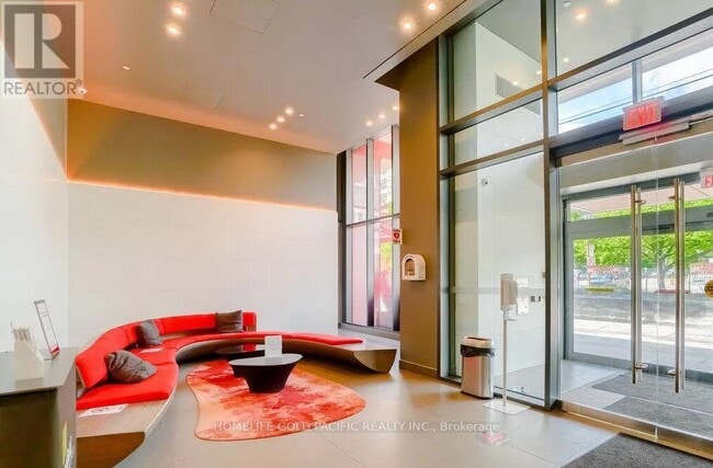 Building Photo - 159 Dundas St E