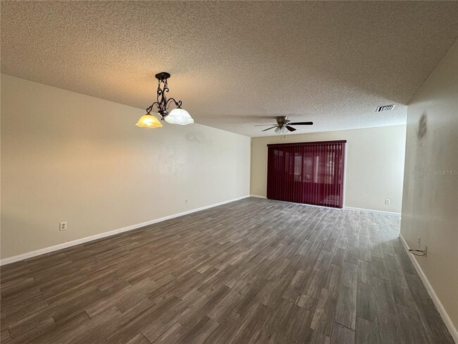 Building Photo - 6877 Culpepper Ct