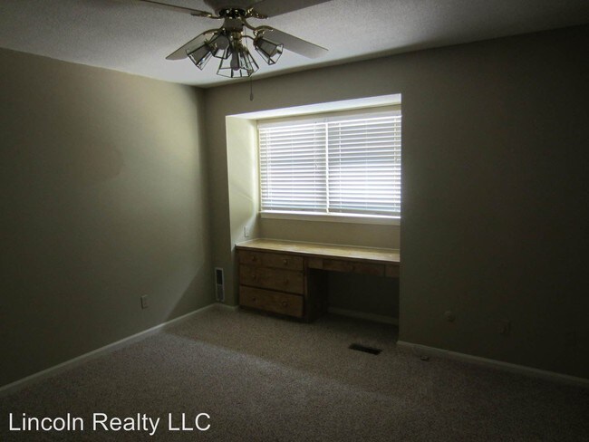 Building Photo - 4 br, 2.5 bath House - 2508 Jerry Jones Drive