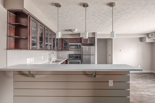 Kitchen - Circle 240