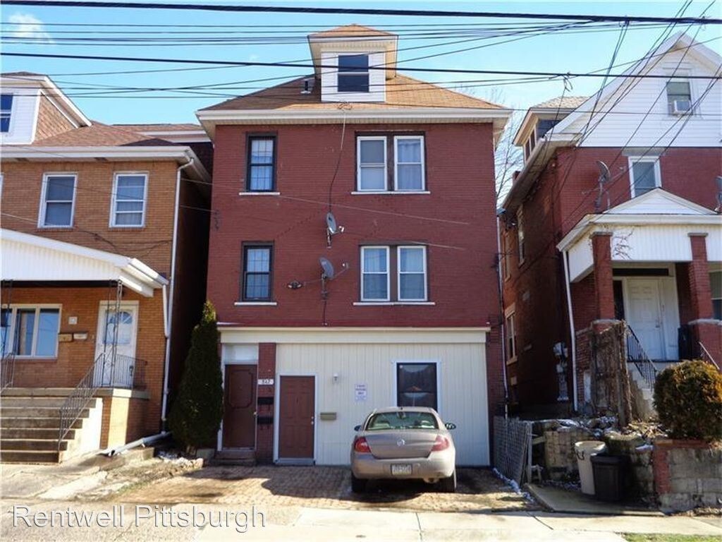 Primary Photo - 842 Beaver Rd