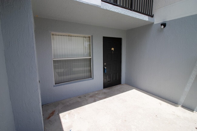 Building Photo - 7610 Westwood Dr