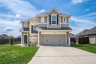 Building Photo - 1010 Harvest Ln.