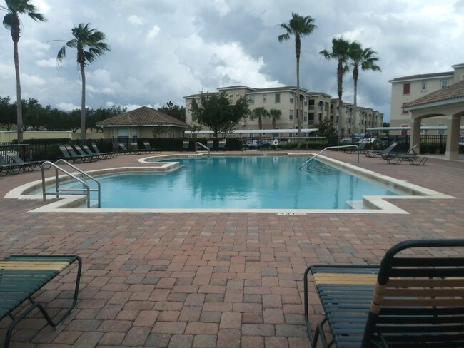 Foto del edificio - 3311 Whitestone Cir
