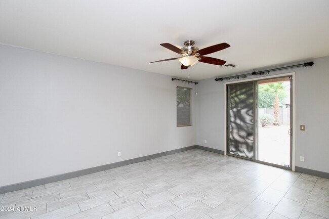 Building Photo - 3934 S Mandarin Way