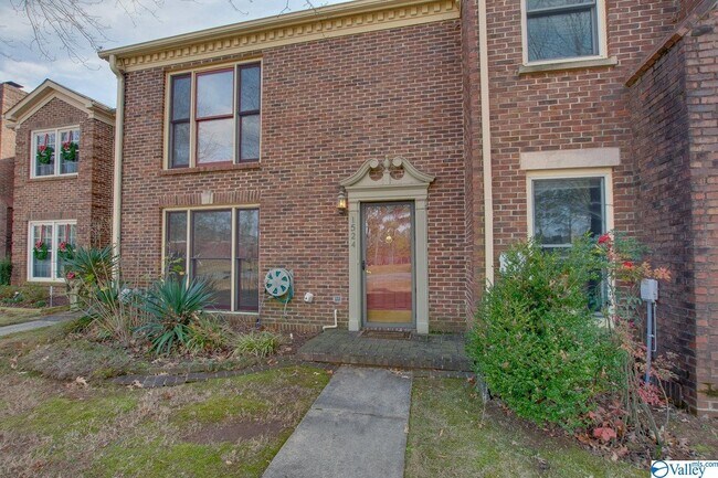 Foto del edificio - 1524 4 Mile Post Rd SE