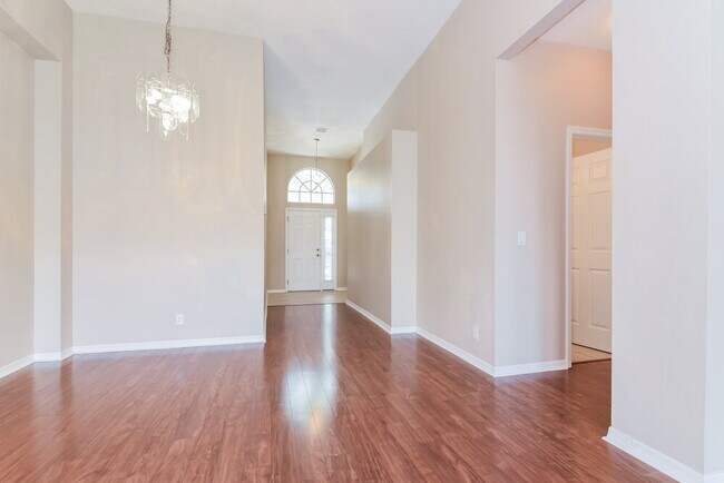 Foto del edificio - 1518 Wakefield Dr