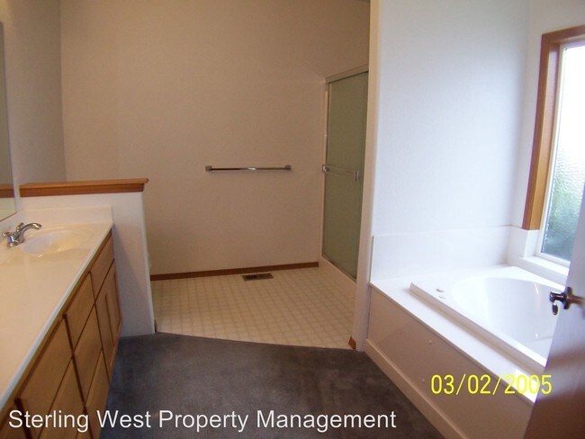 Building Photo - 3 br, 2 bath House - 2403 Beebe Dr.
