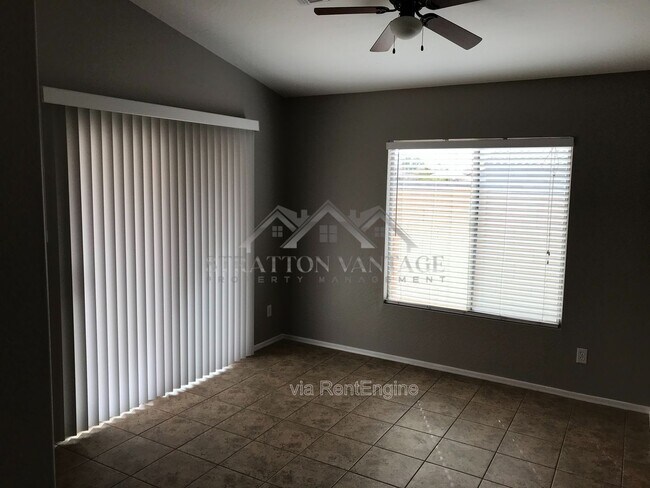 Foto del edificio - 14027 N 178th Ave