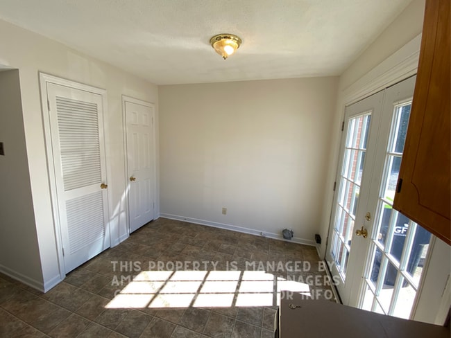 Foto del edificio - 1116 Arbor Dr