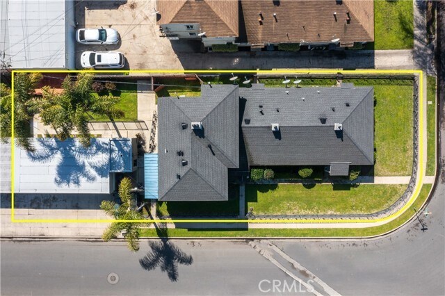 Building Photo - 15702 Halldale Ave