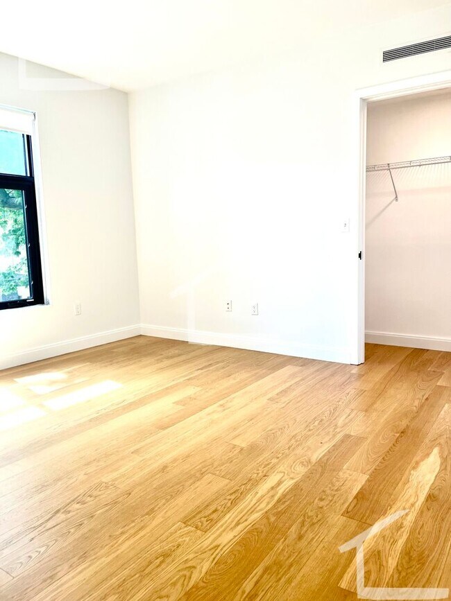 Foto del edificio - Avl NOW! No fee! New const. 2BR/2BA near P...