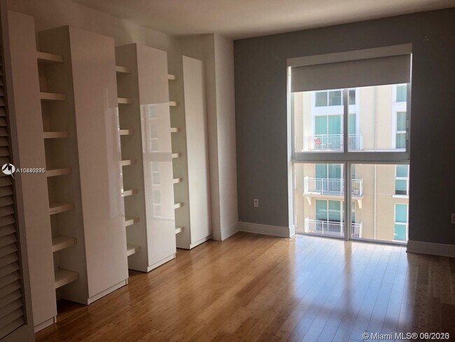 Building Photo - 7270 SW 89th St
