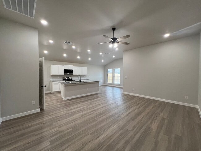 Foto del edificio - 3/2: Cooper ISD available March 1st!