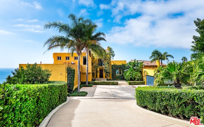 Building Photo - 3235 Rambla Pacifico St