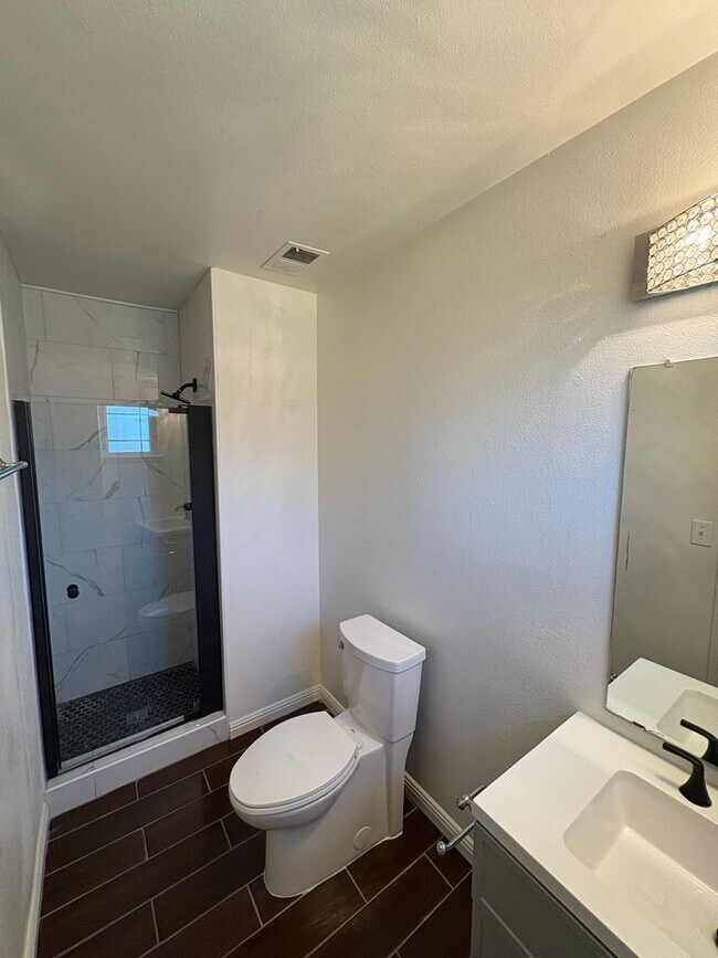 Foto del edificio - SE Visalia cul-de-sac home Available Now!