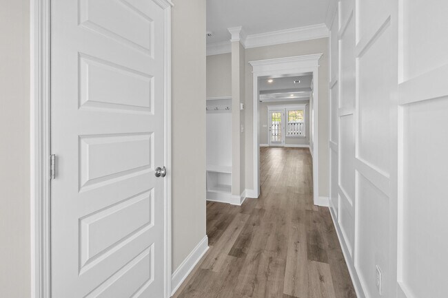 Foto del edificio - 234 Linsmore Ave