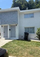 Building Photo - 3625 Glenwood Dr