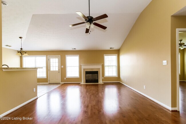 Foto del edificio - 1911 Belay Way