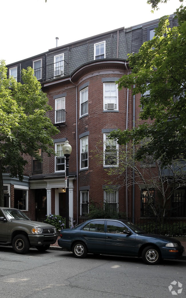 Primary Photo - 57-65 Clarendon St