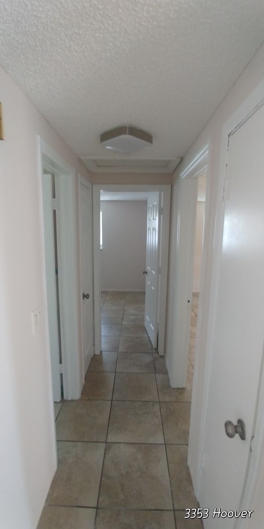 Foto del edificio - 3 Bedroom 2 Bath 1 Car over sized garage