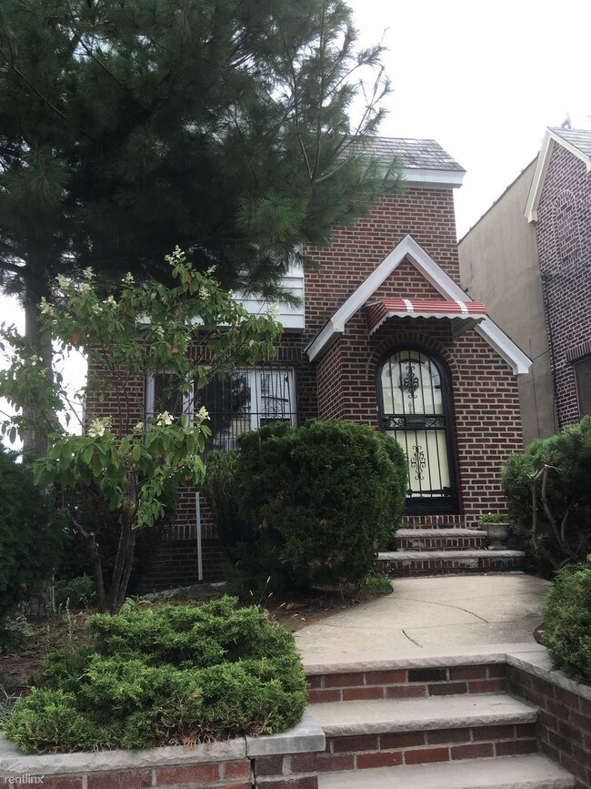 Building Photo - 5215 73rd St