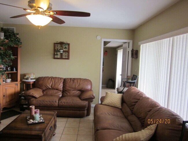 Building Photo - 8413 Boca Rio Dr