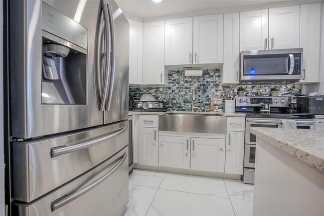 Building Photo - 6480 34th Terrace N