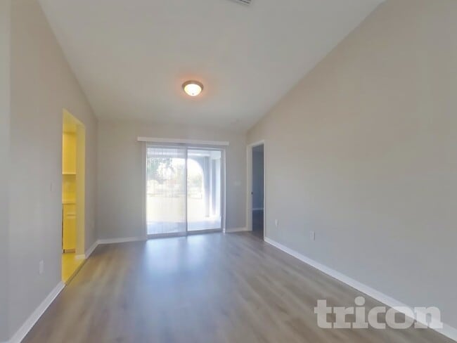 Foto del edificio - 26429 Asuncion Dr