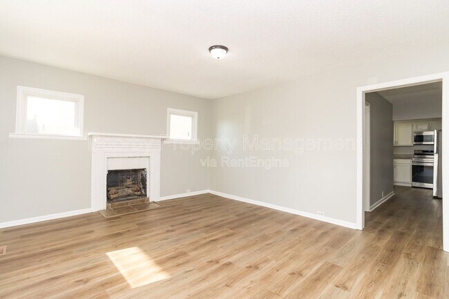 Foto del edificio - 103 Farris St NE