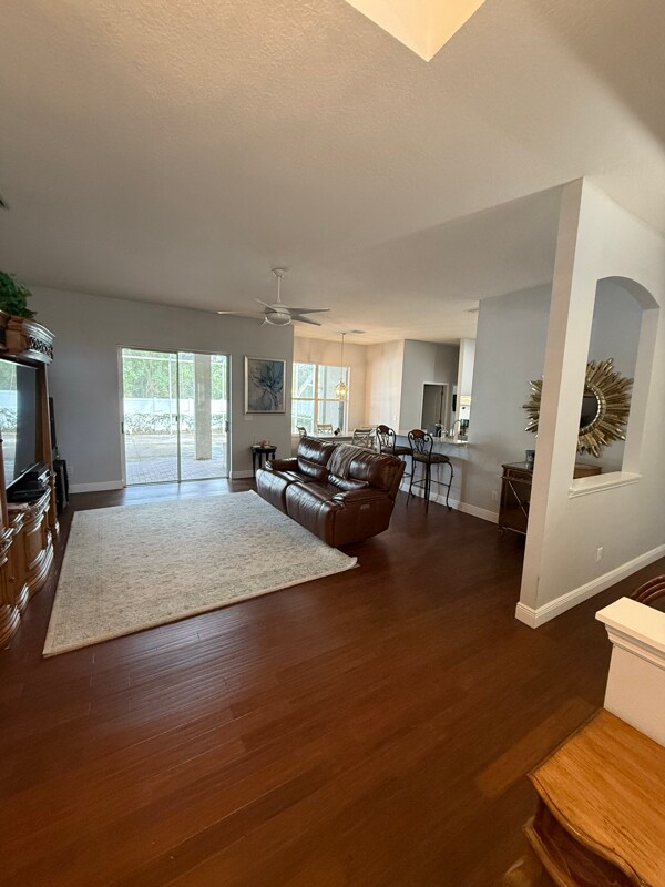 Foto del edificio - 6817 Regents Village Way