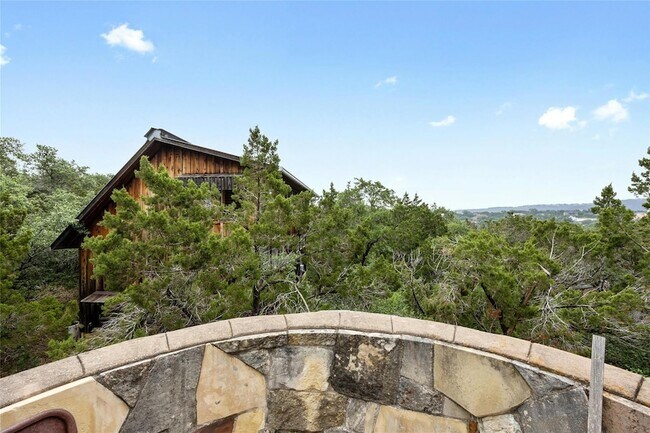 Foto del edificio - 15207 Farm to Market Rd 2769