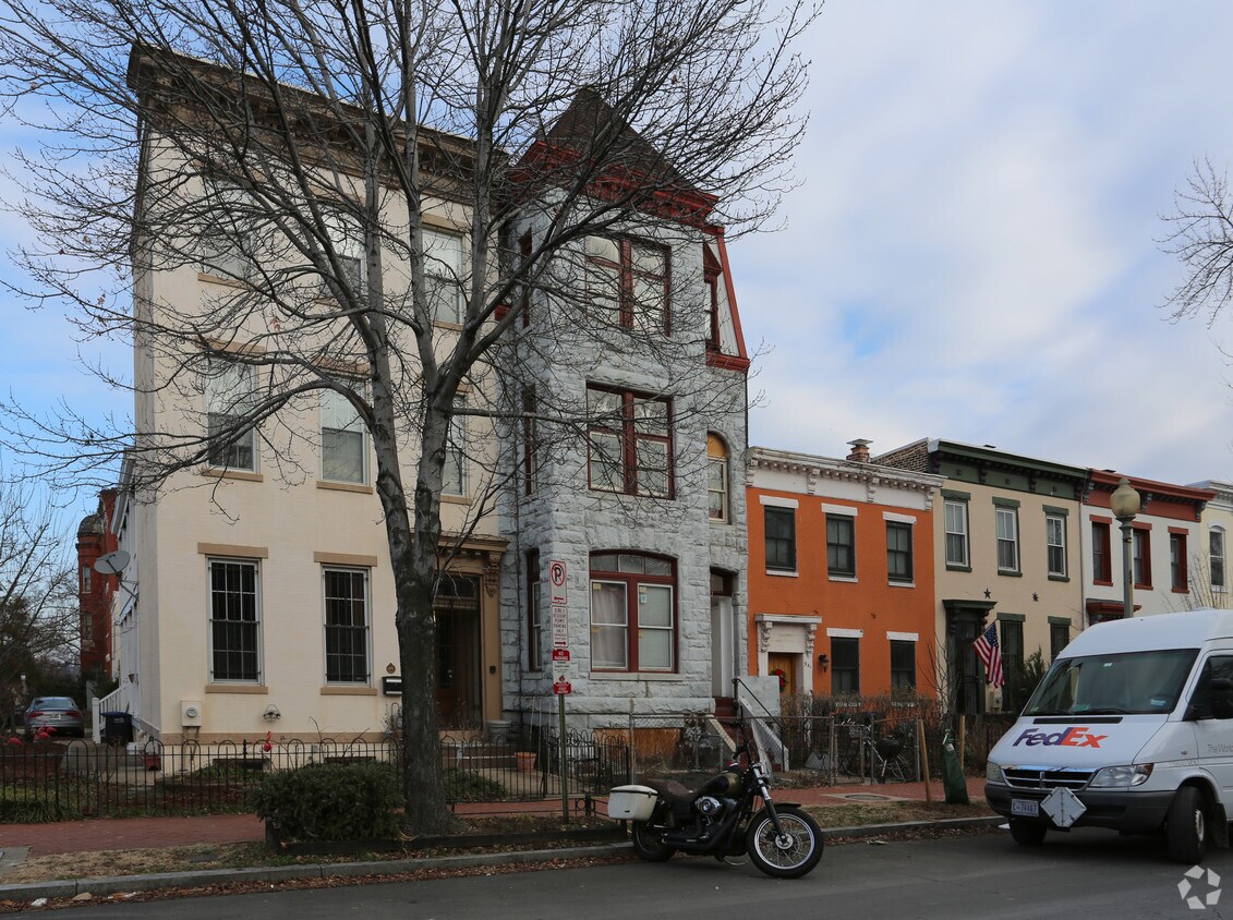 Foto del edificio - 943 O St NW