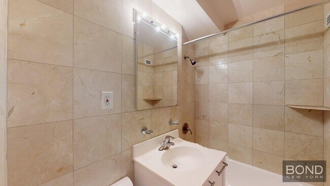 Foto del edificio - 435 E 79th St