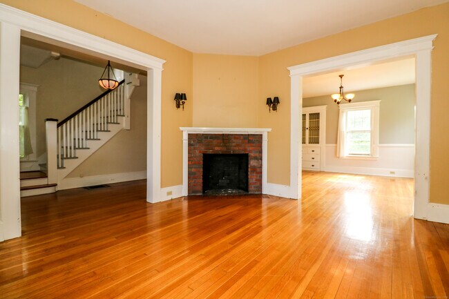 Foto del edificio - 1790 Huntington Turnpike