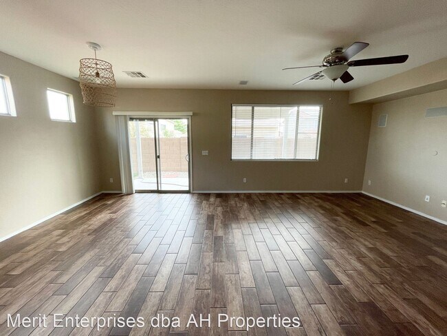 Building Photo - 3 br, 2.5 bath House - 14999 N 174TH AVE