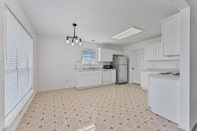 Foto del edificio - 134 Lynnie Penny St