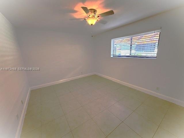 Foto del edificio - 3400 S Le Jeune Rd