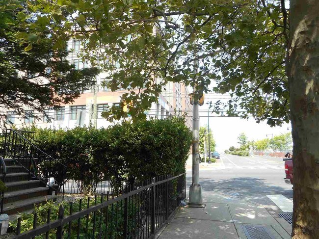 Foto del edificio - 419 Stegman Pkwy