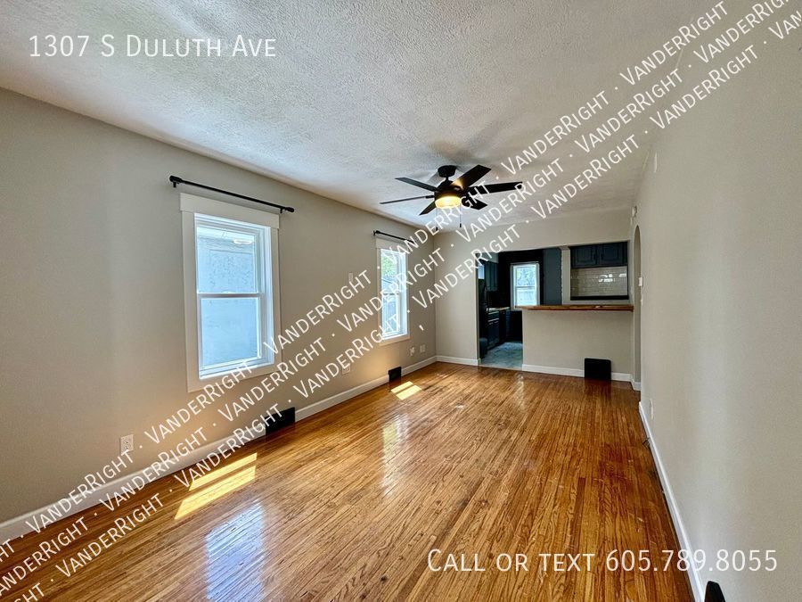 Foto principal - 1307 S Duluth Ave