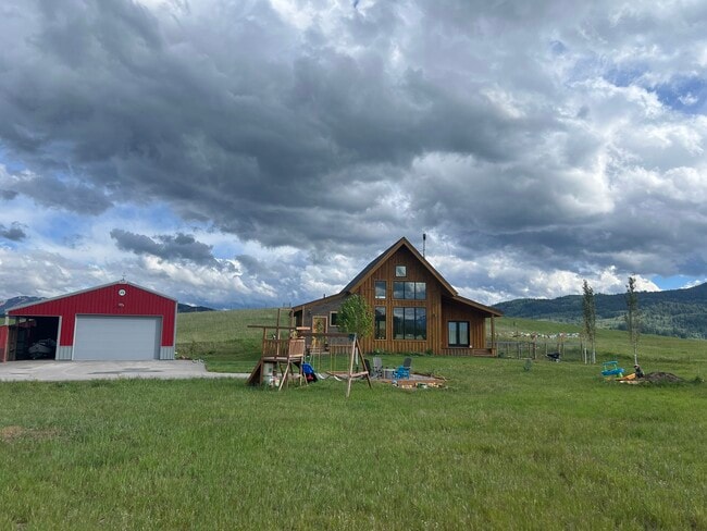 Building Photo - 1830 McKean Dugway