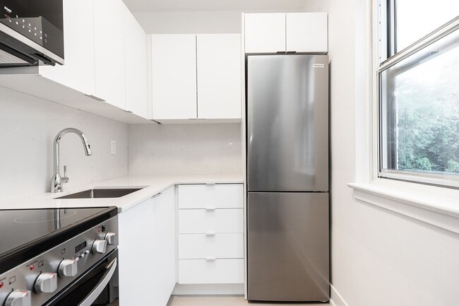 Building Photo - 1001 O'connor Dr