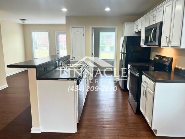 Foto del edificio - 749 Old Graves Mill Rd