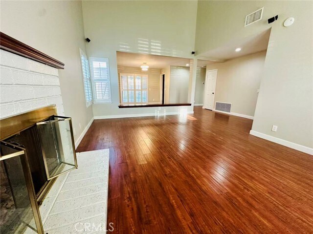 Foto del edificio - 4872 Vía Alista