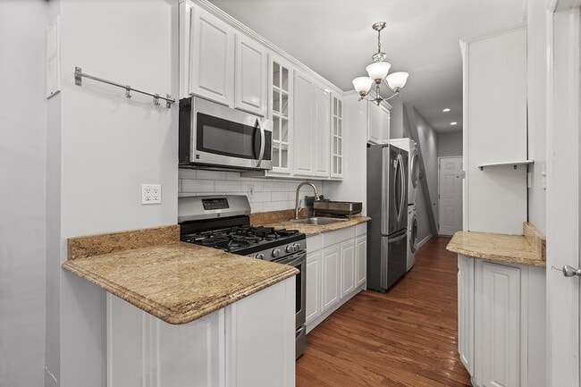 Foto del edificio - Upscale Bushwick apartment 2 blocks from L Line