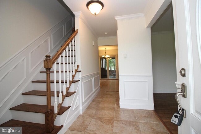 Building Photo - 336 Cowpath Rd