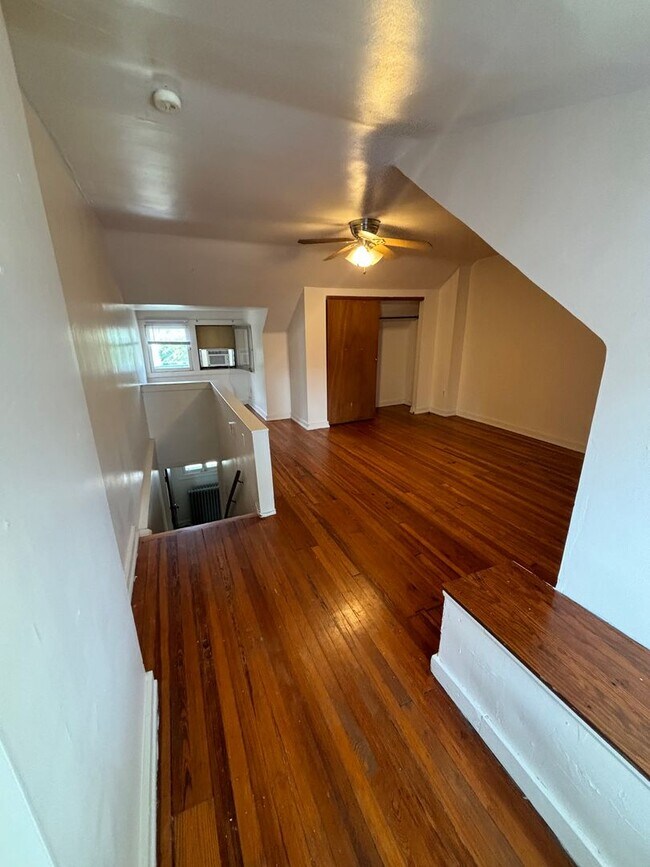 Foto del edificio - 289-295-295 E 18th Ave