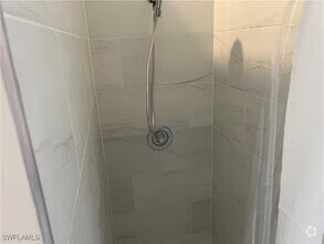Building Photo - 18072 Horseshoe Bay Cir