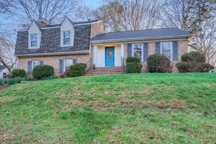 Primary Photo - 2532 Tattersall Dr, Charlotte, NC, 28210