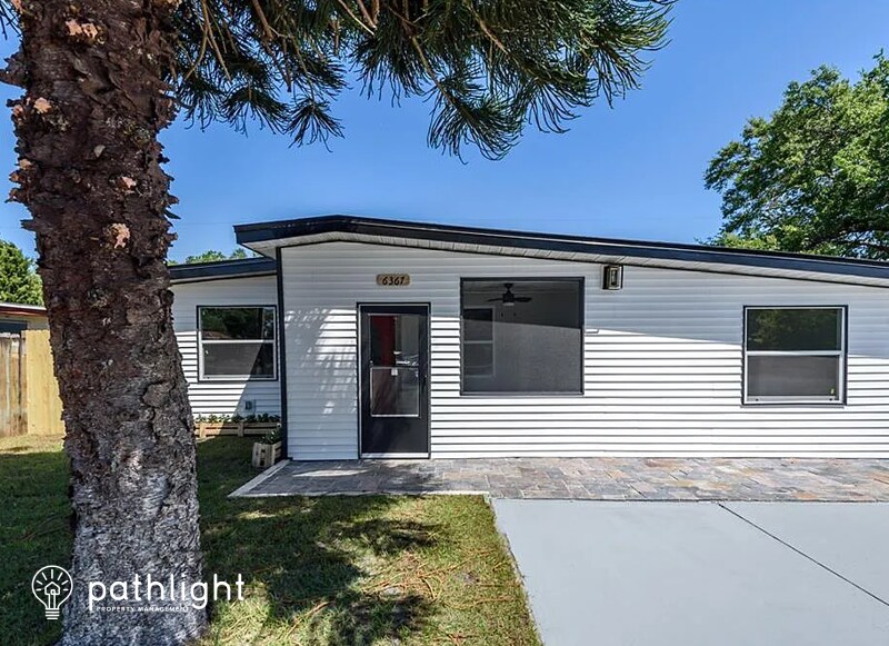 Foto principal - 6367 5Th Avenue S